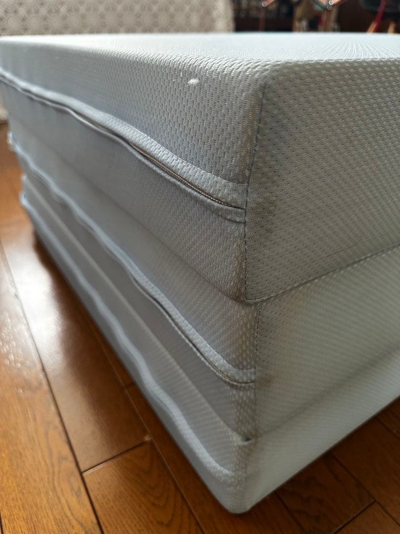 マニフレックス：メッシュ・ウィング 三つ折りマットレス シングル ミッドブルー