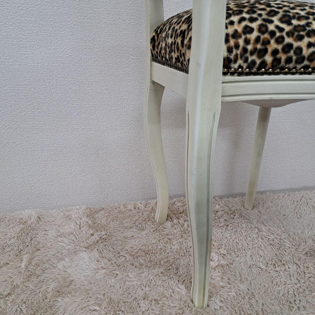 ♡アンティーク　ヒョウ柄 猫脚ダイニングチェア ♡