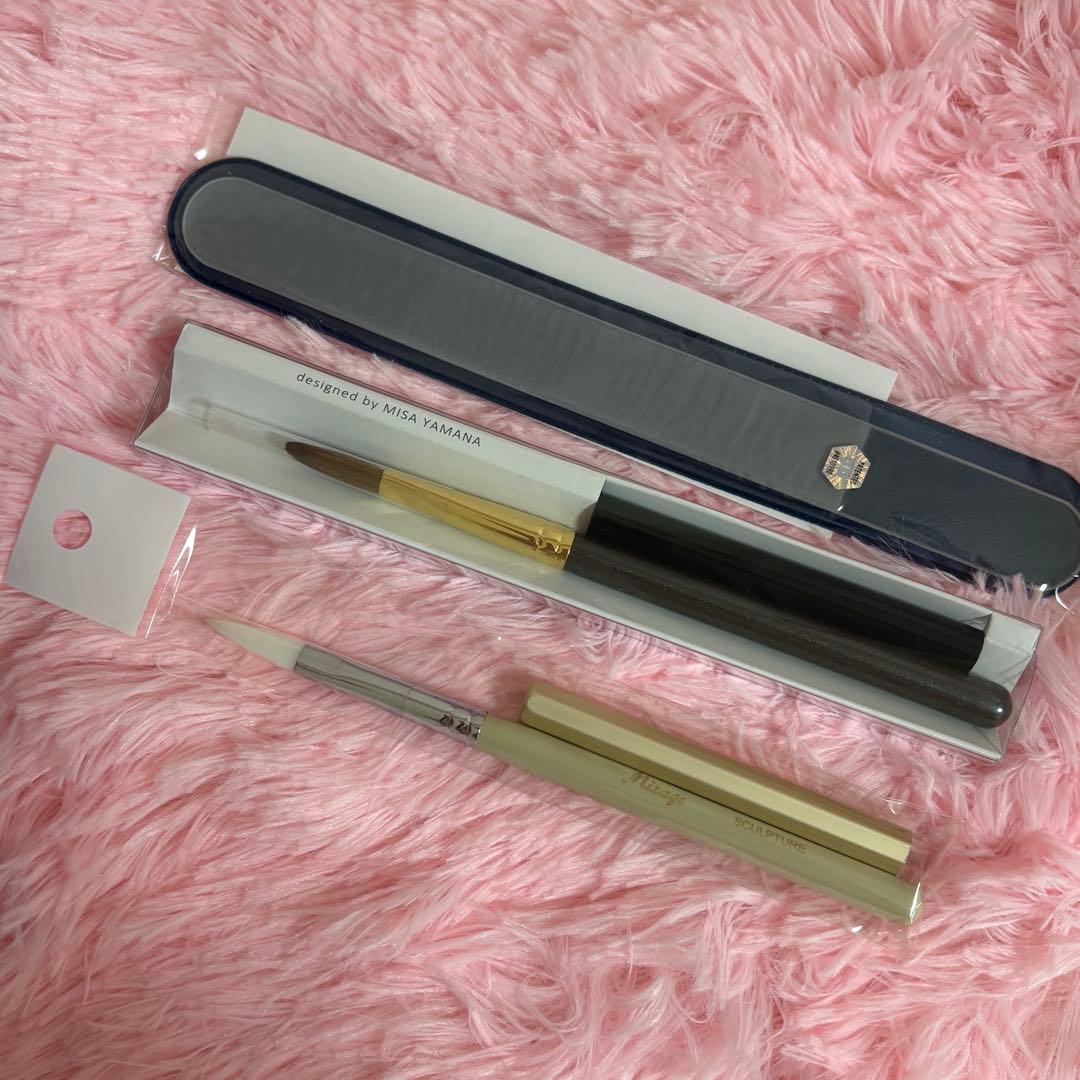 新品未使用　LUX BOX スカルプチュアブラシ　ミスミラージュスカルプブラシ