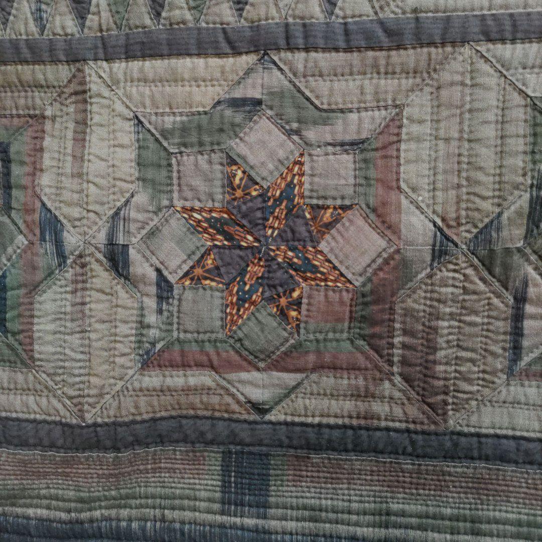 ハンドメイド　パッチワーク　タペストリー