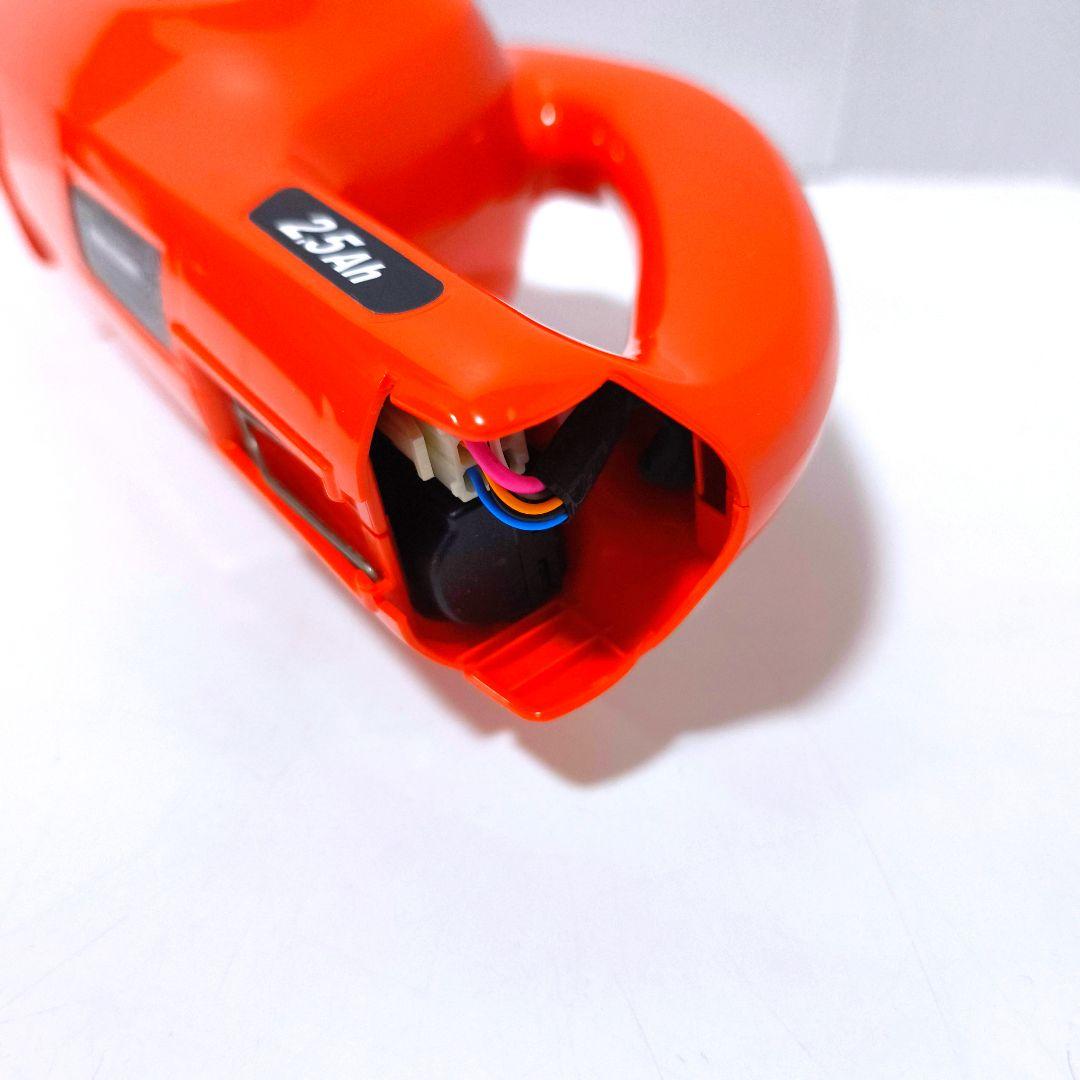 【送料無料】マキタ 充電式クリーナー ターボ・60 スタンド付 CL113FD