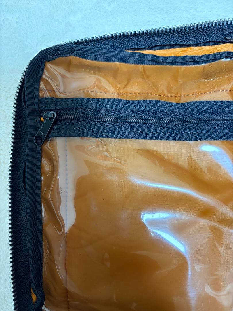 【美品】ポーター PORTER タンカー ショルダーバッグ（M） ブラック