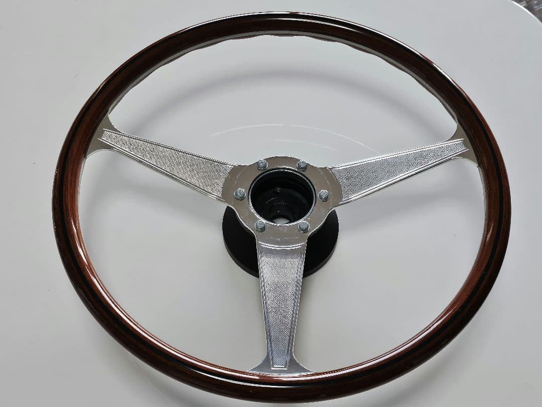 NARDI ナルディ　ウッドステアリング　　フェラーリホーン付き