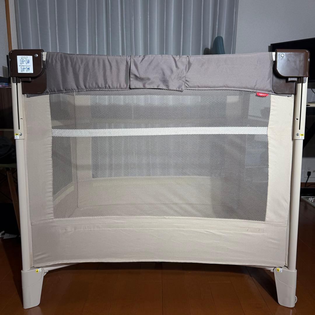 アップリカ ココネルエアープラスAB ベッド+防水シーツ付き