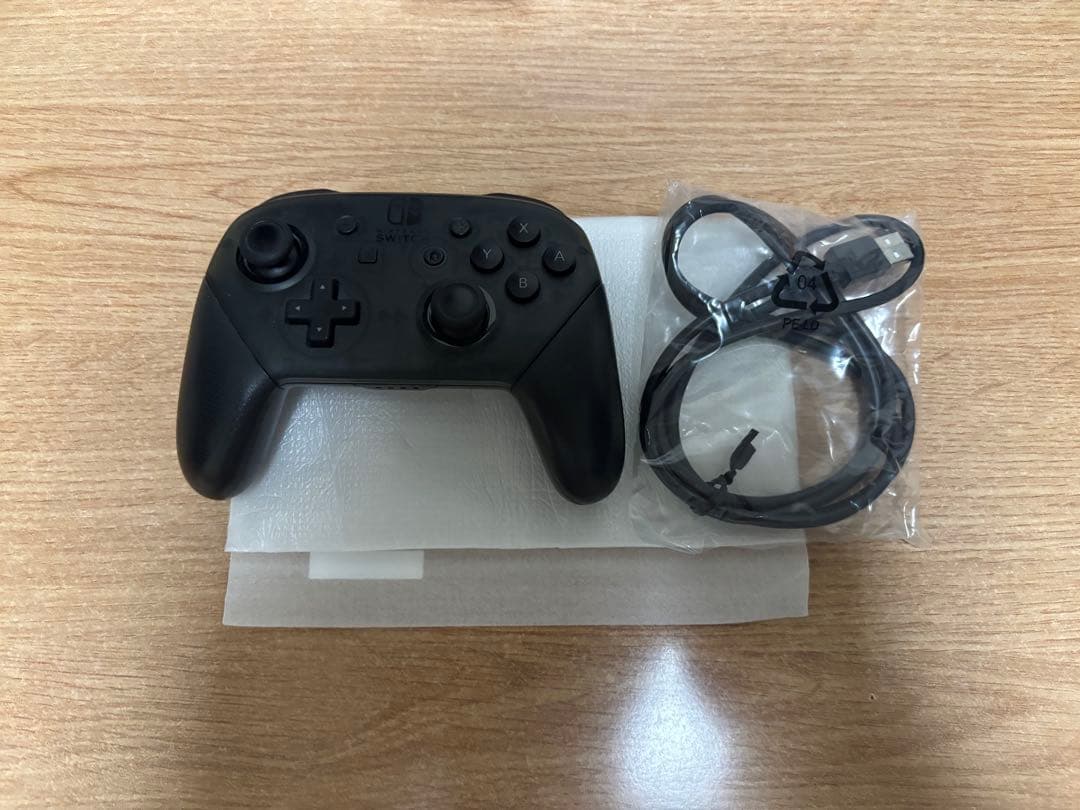 Nintendo Switch 本体 + Proコントローラー