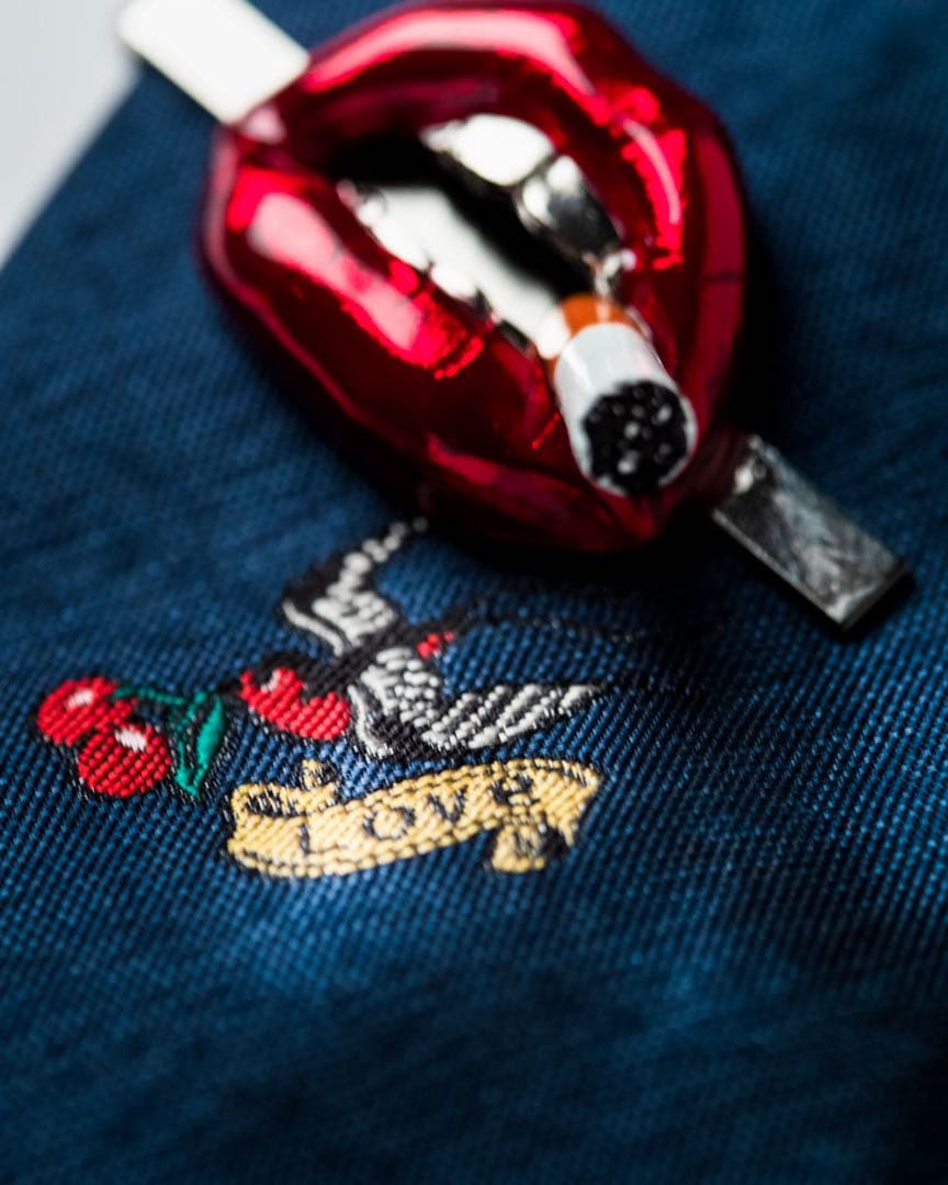 Z*N様 TIEDNISTA. 唇デザイン ネクタイピン リップシガー タイピン