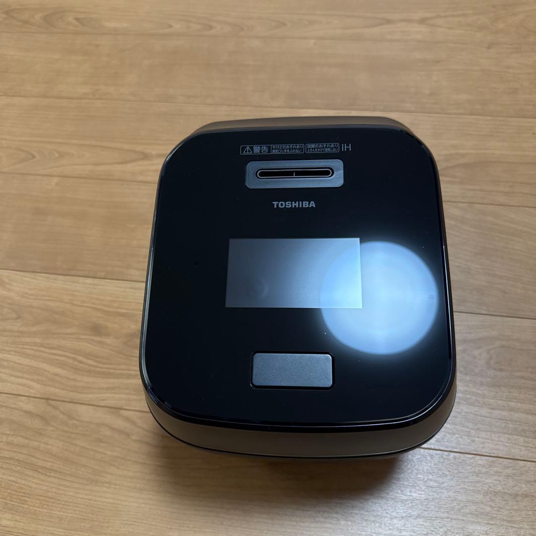 東芝真空圧力IHジャー炊飯器　RC-10ZWW