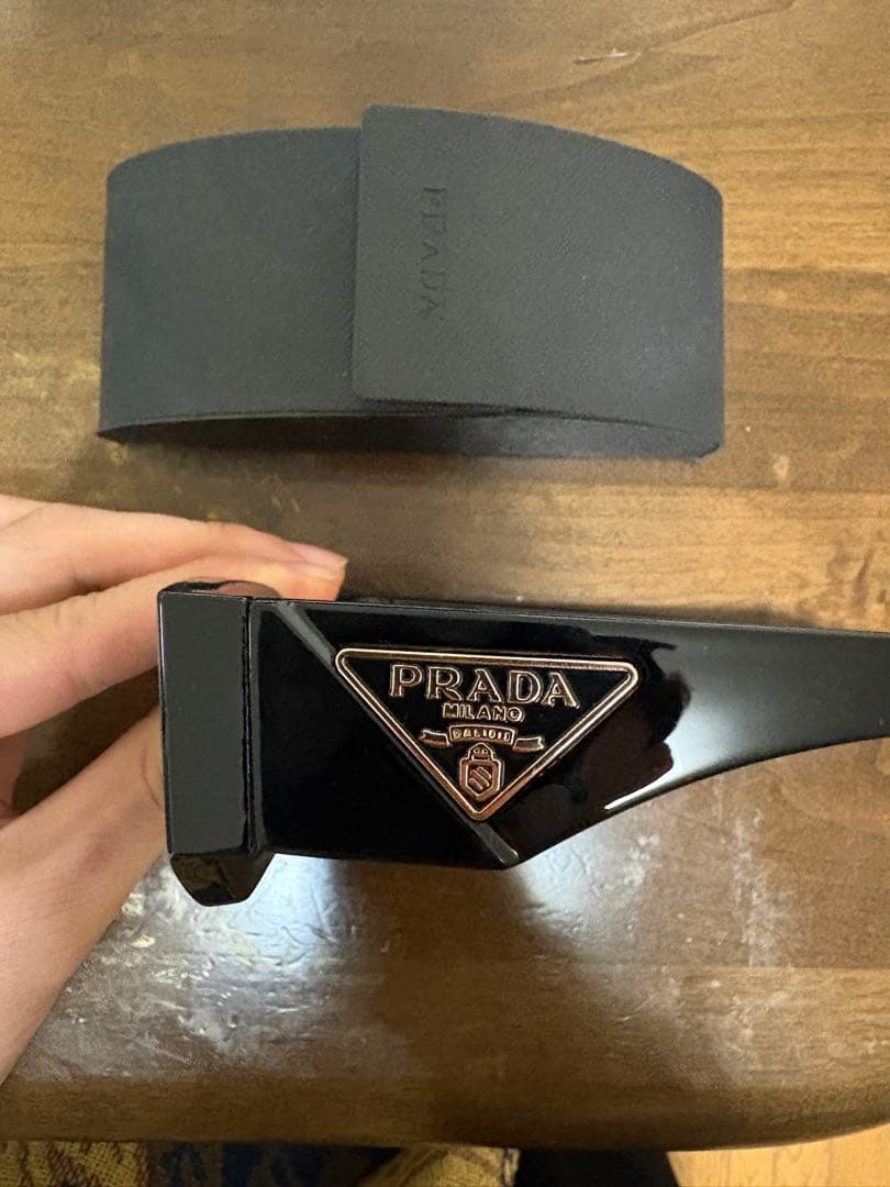 PRADA ブラックスクエア　サングラス