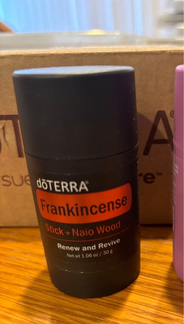 ドテラ　doTERRA　フランキンセンススティック　新品未開封