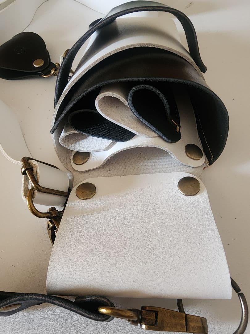 シザーケース 本革 4丁 白&黒