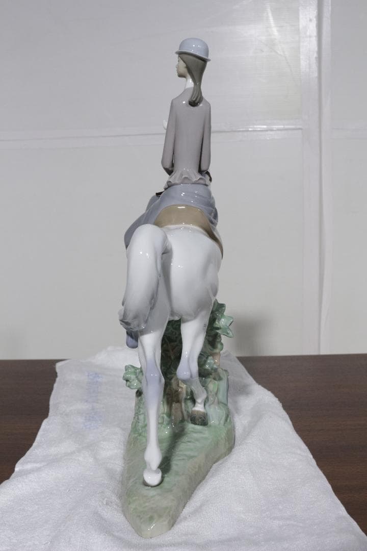 な*ん様 LLADROリヤドロ★白い馬の少女★20万★