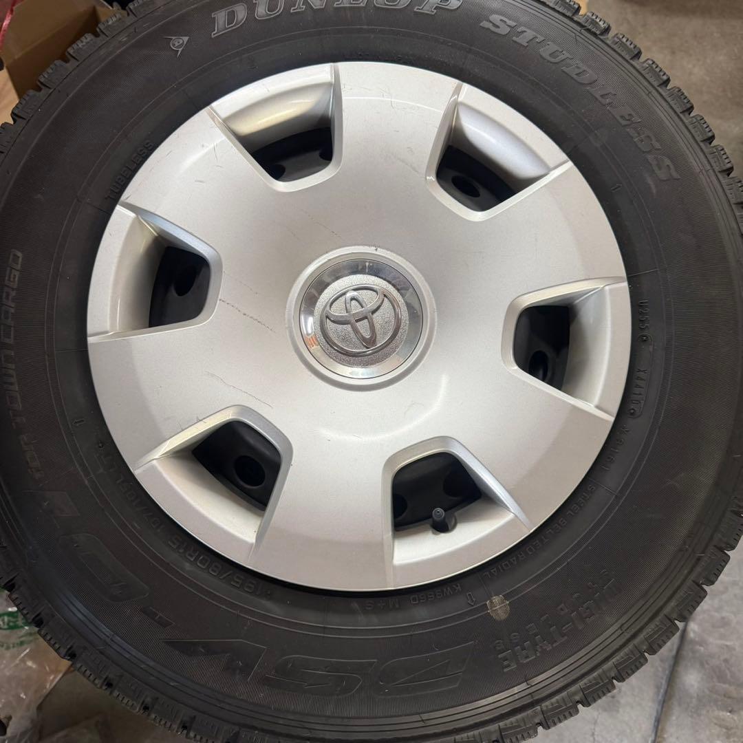 ［最終値下］ハイエース　スタッドレスタイヤ　純正ホイール　セット