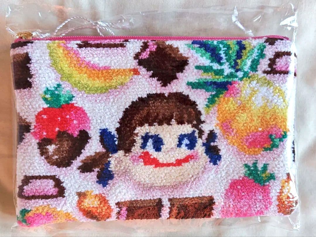 フェイラー ペコちゃん ペコアラモード ポーチ＆WEB限定ハンカチセット