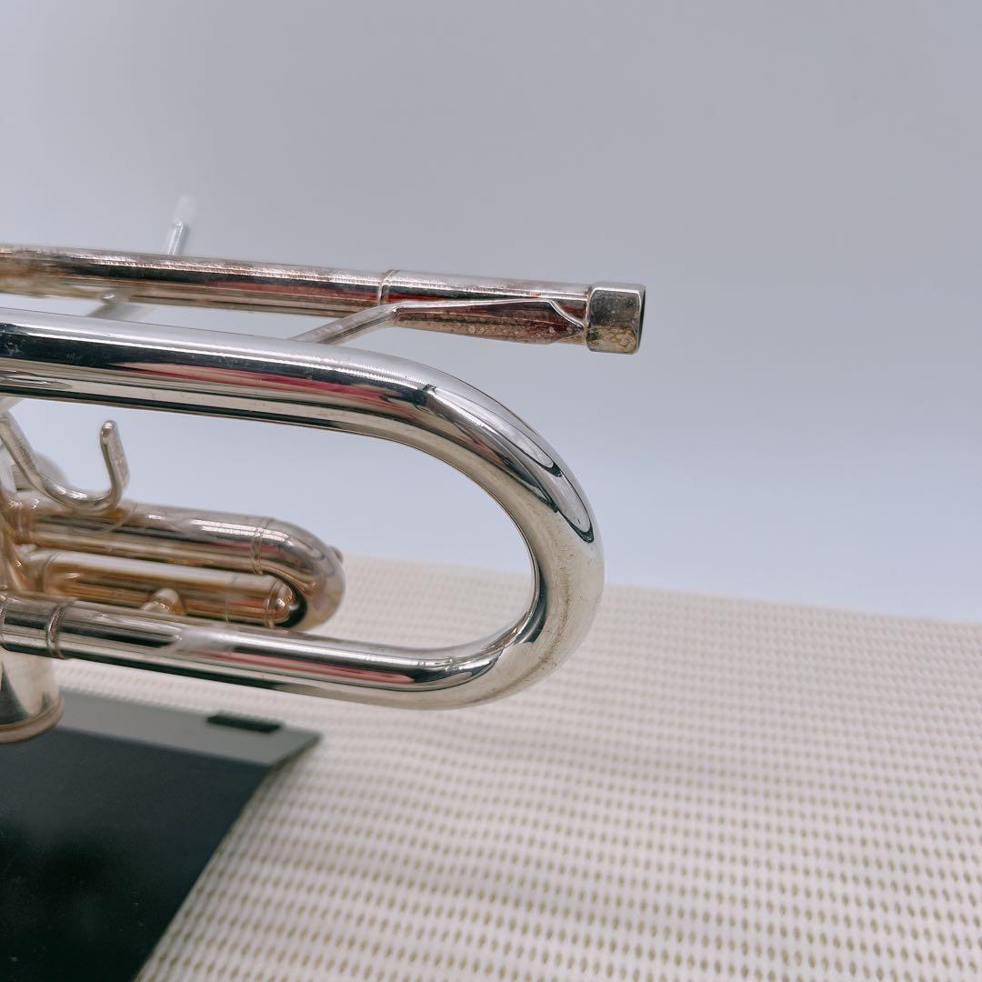 【凹み無しお買い得】BACH TR-600 B♭トランペット　銀メッキ