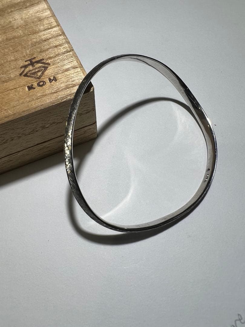 シルバーバングル「cypress」