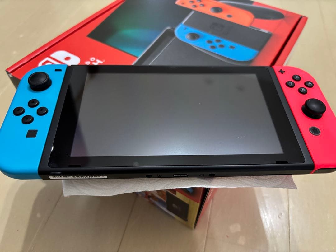 Nintendo Switch ネオンブルー/ネオンレッド 本体　新品購入品