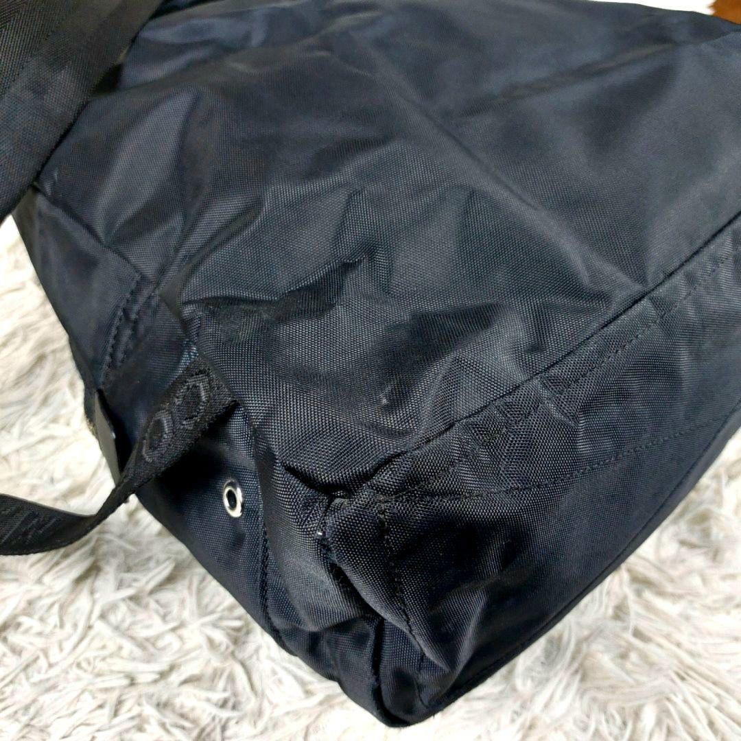 MARCJACOBS サスペリア デカロゴリュックサック バックパック ブラック