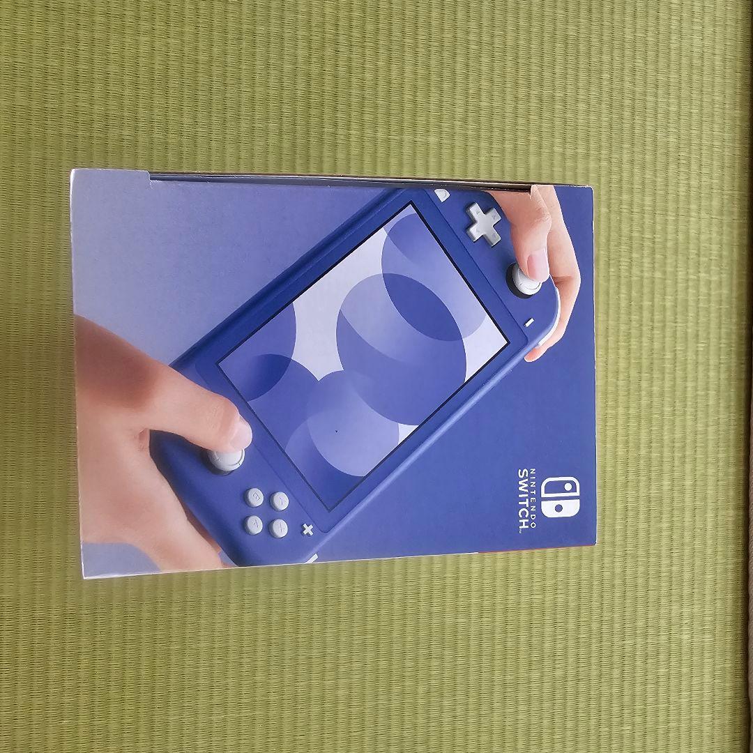 （再値下）Nintendo Switch Lite ブルー 本体＋ケース（赤）