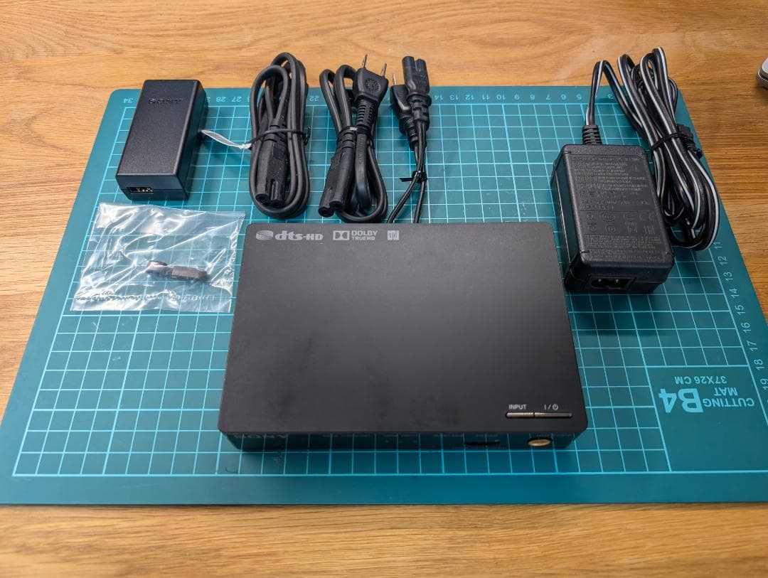 HMZ-T3W パーソナル 3D ビューアー