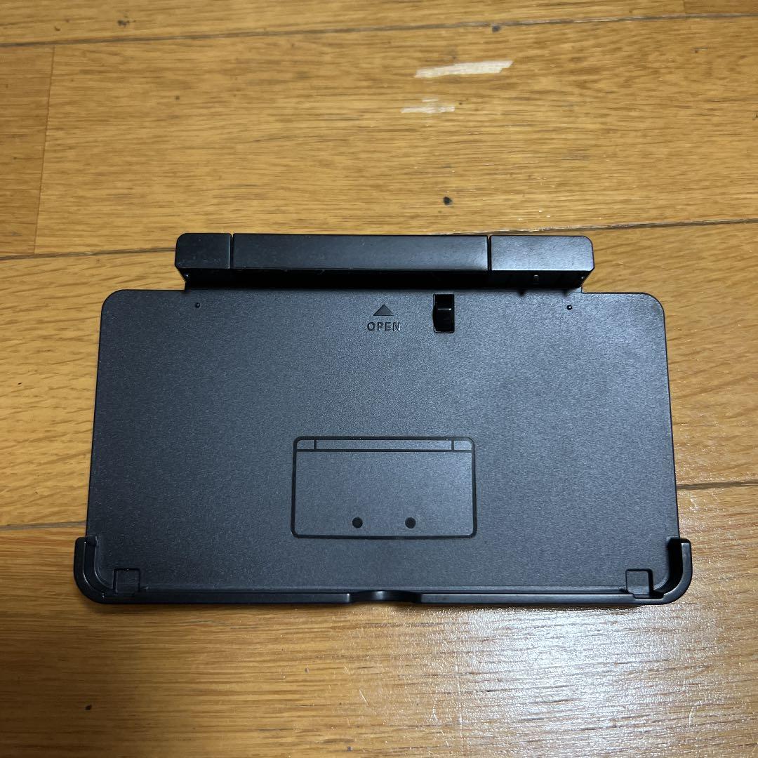 ニンテンドー3DS レッド