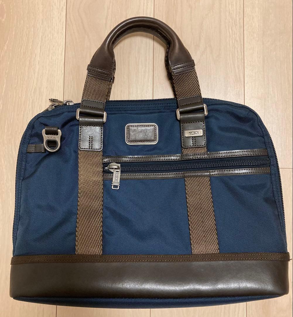 TUMI ビジネスバッグ ネイビー 中型