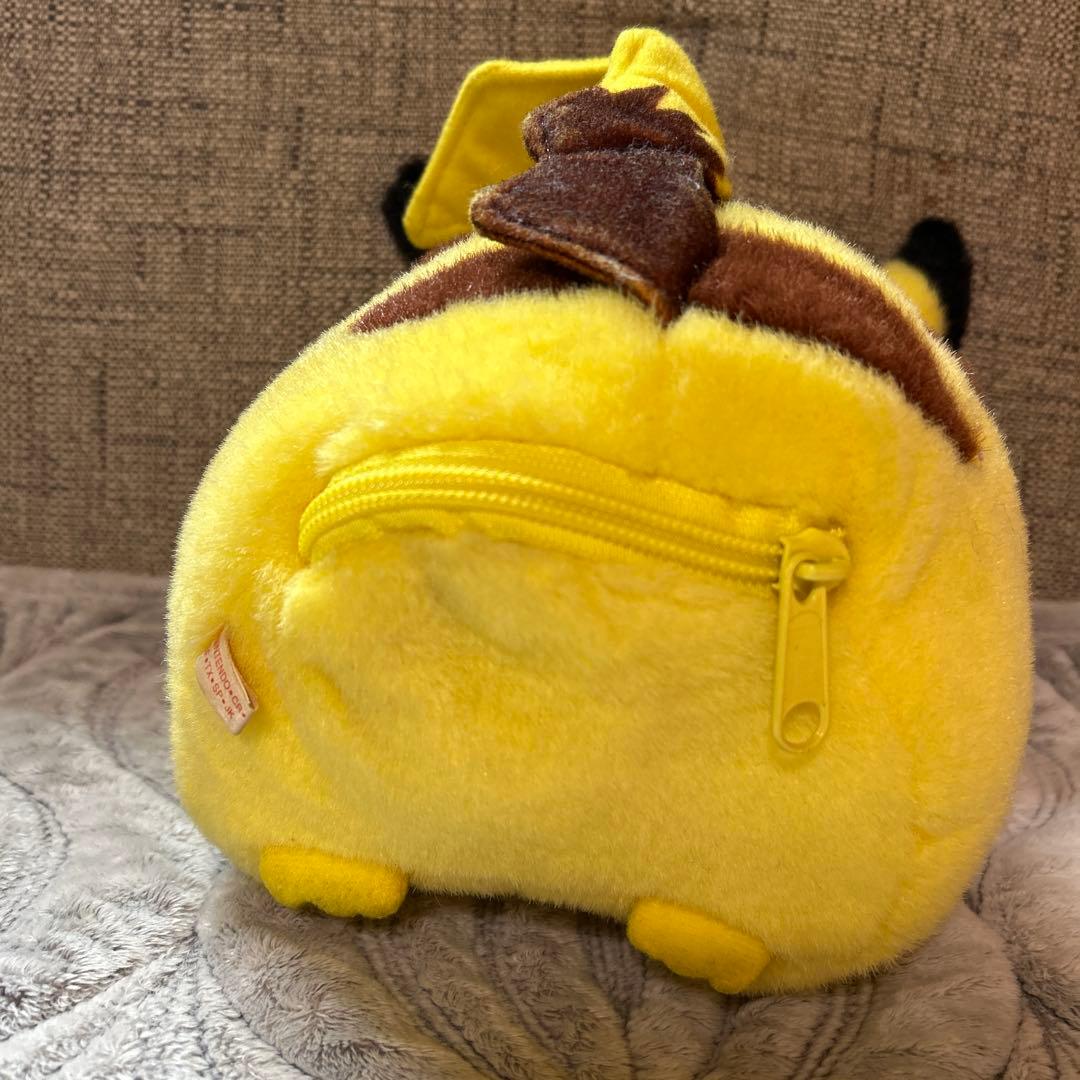 ピカチュウ　ぬいぐるみ　ポケモン　TOMY