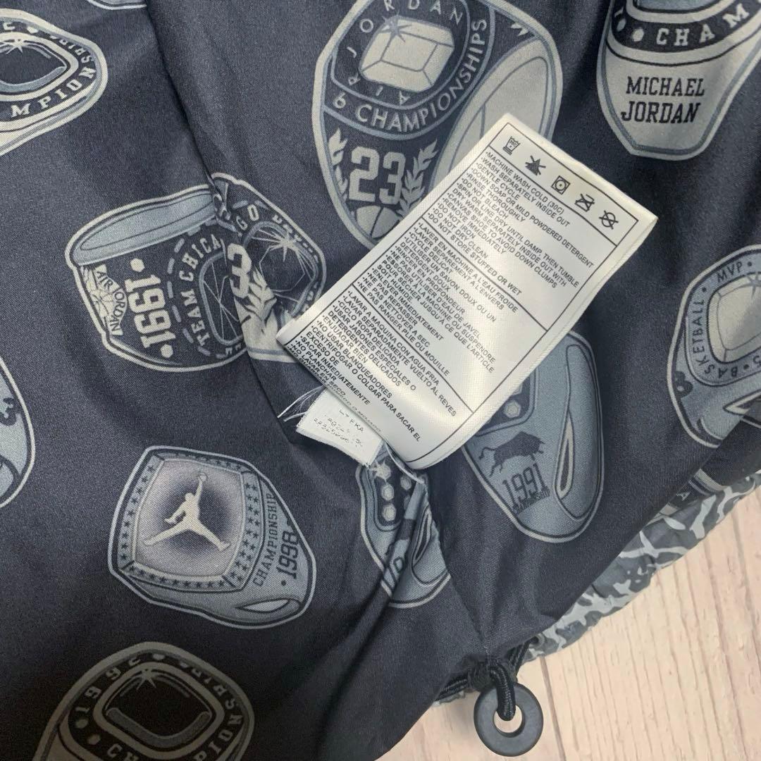 海外限定 ジョーダンブランド エレファント 総柄ダウンベスト