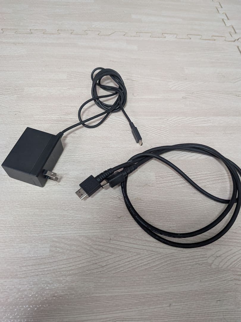 Nintendo Switch 本体 ジョイコン4色　グリーン/レッド ほか