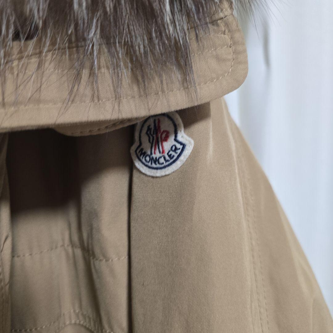 ★美品★　MONCLER ファー付きフードアウター ベージュ