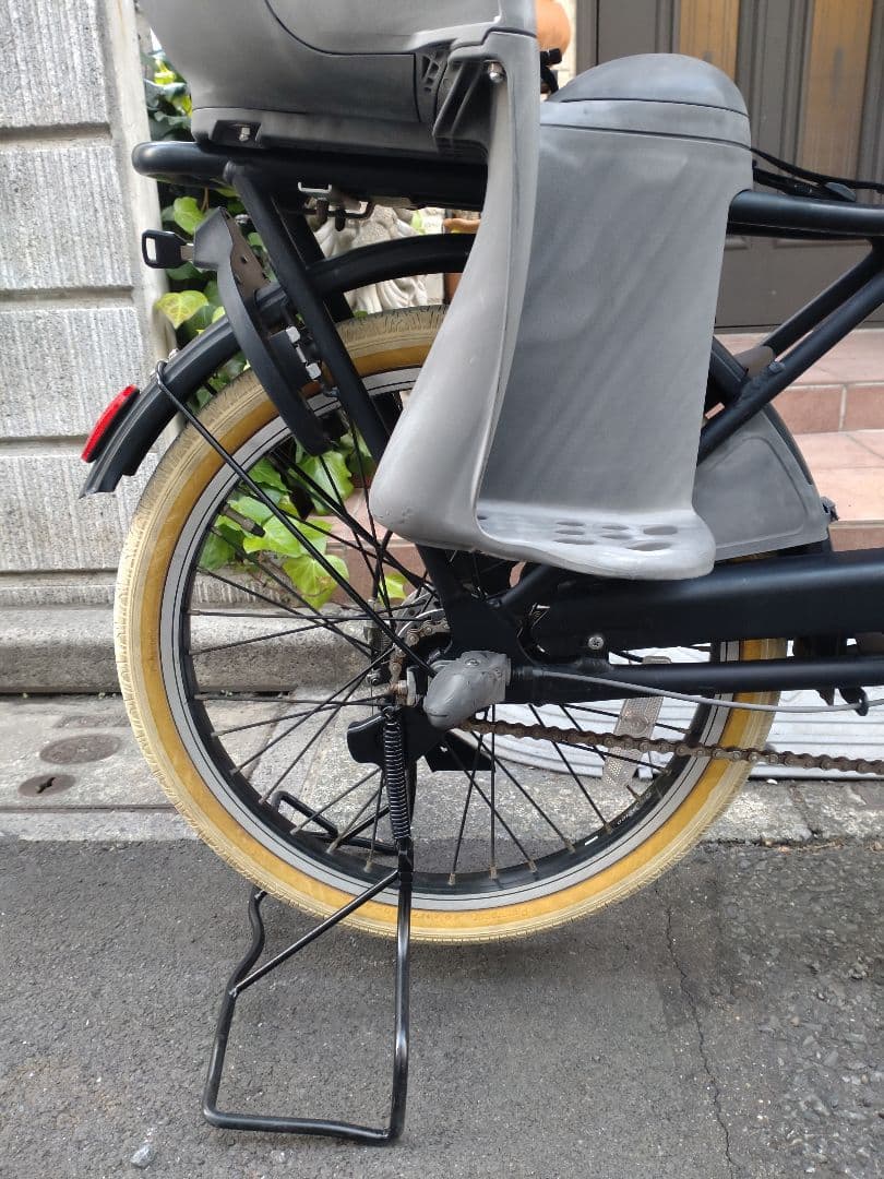 配送可★直接引渡可カスタム【ギュットアニーズ】電動アシスト自転車★充電器付３人乗