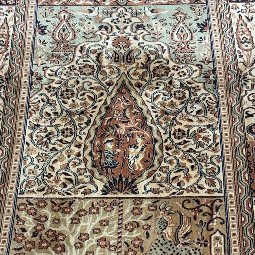 t*6様 ドイツ製　最高級　絨毯　ヴィンテージカーペット　最高級ウール使用　レア