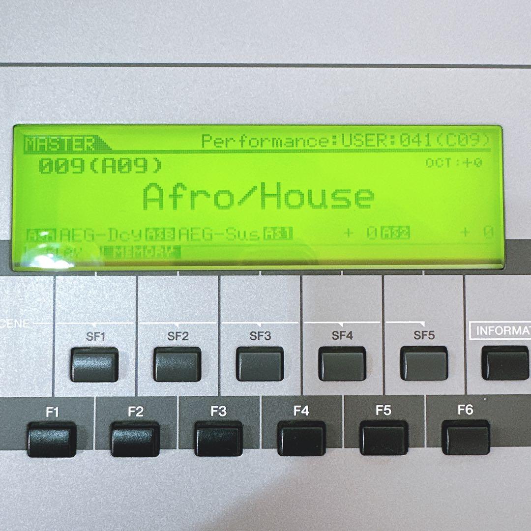 【美品】YAMAHA MOTIF8 シンセサイザー 88鍵盤 ヤマハ　モチーフ