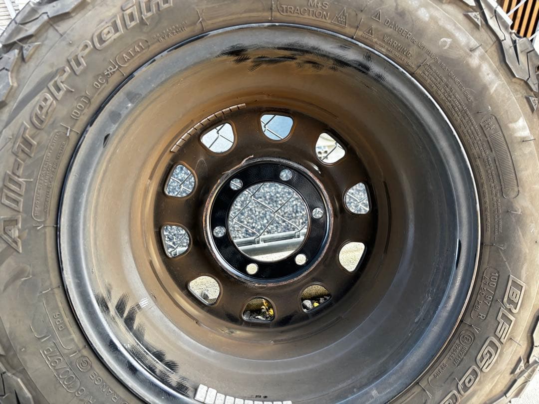 1本のみBFGoodrich All-Terrain T/A 215/70R16