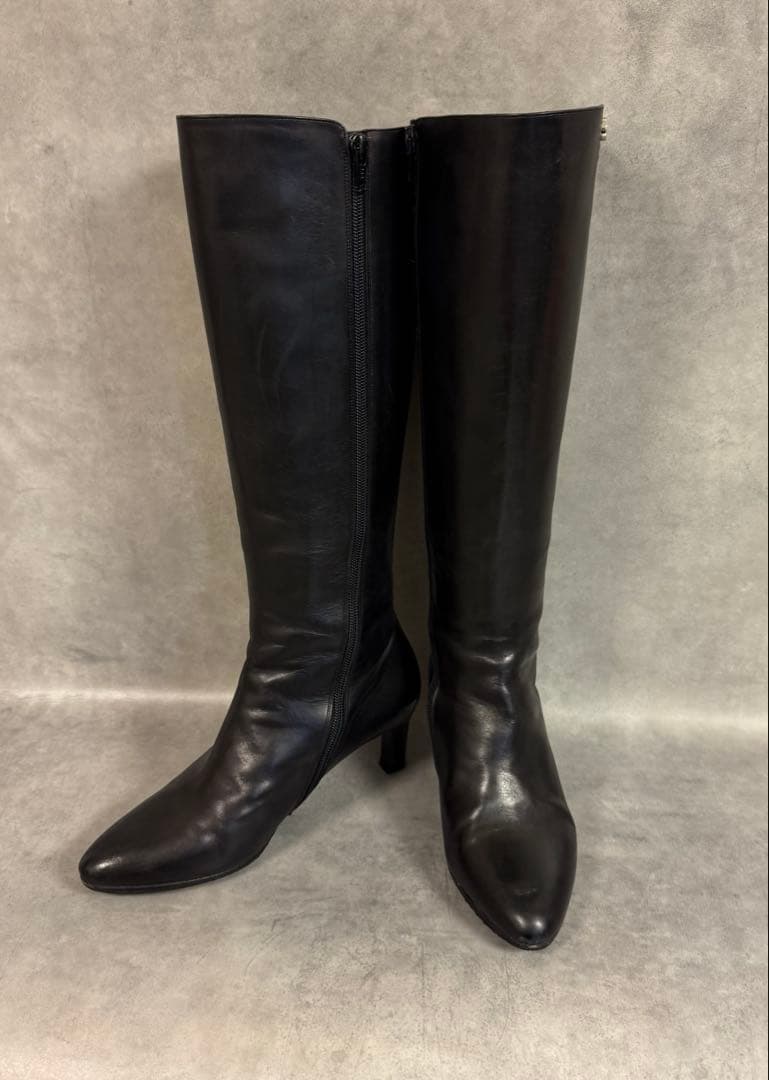 サルヴァトーレフェラガモ ブーツ 7サイズ ブラック