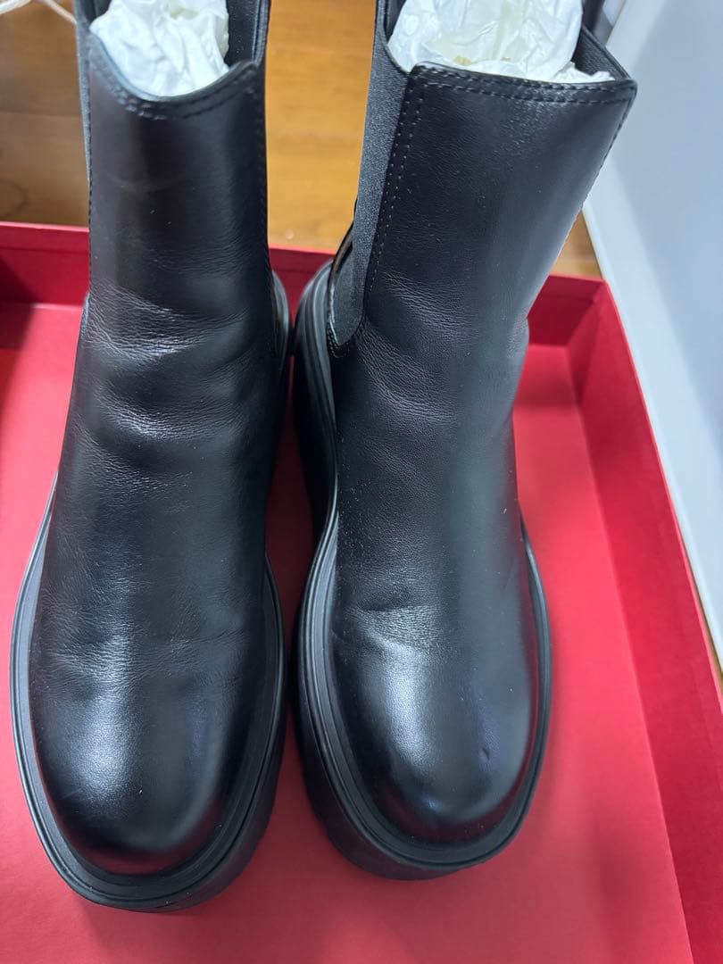 【美品】VALENTINO 23cm ユニークフォーム サイドゴアブーツ 厚底