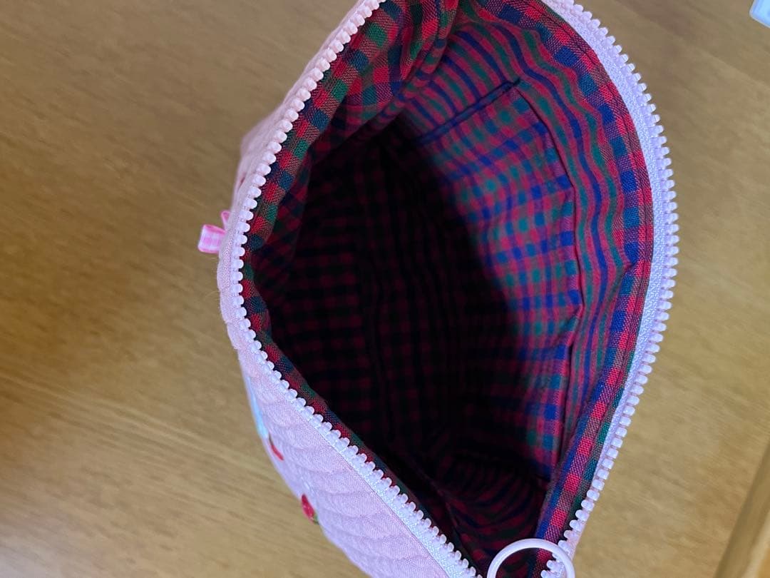 専用ページです。ピンクヌビ生地×合皮/ランチバック&ポーチ