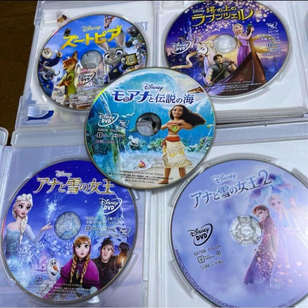 ケース付きディズニーDVDセットです！！5作品入ってお得！！