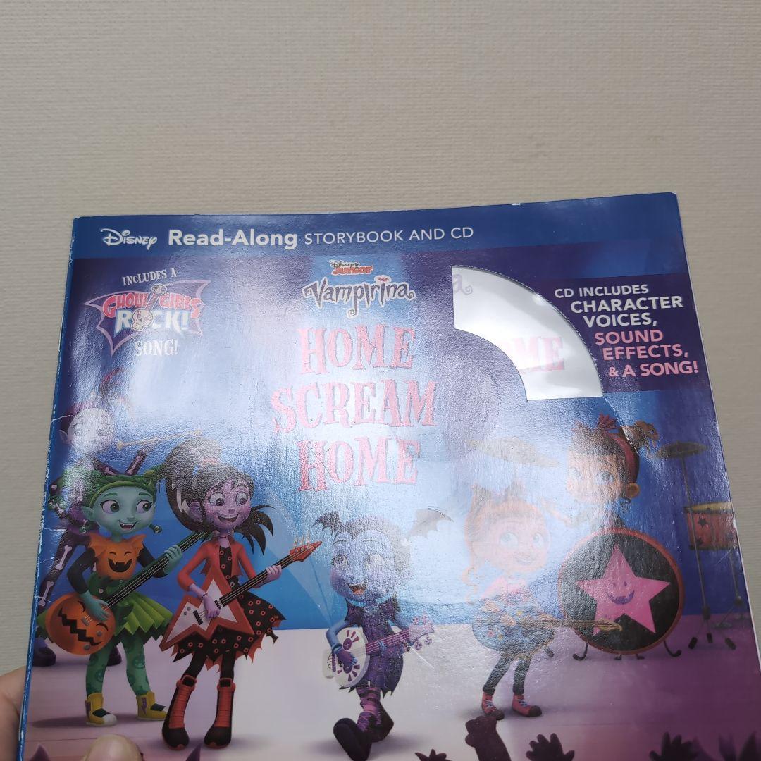 ◎Disney Read-Along CD付き英語絵本「Vampirina」②