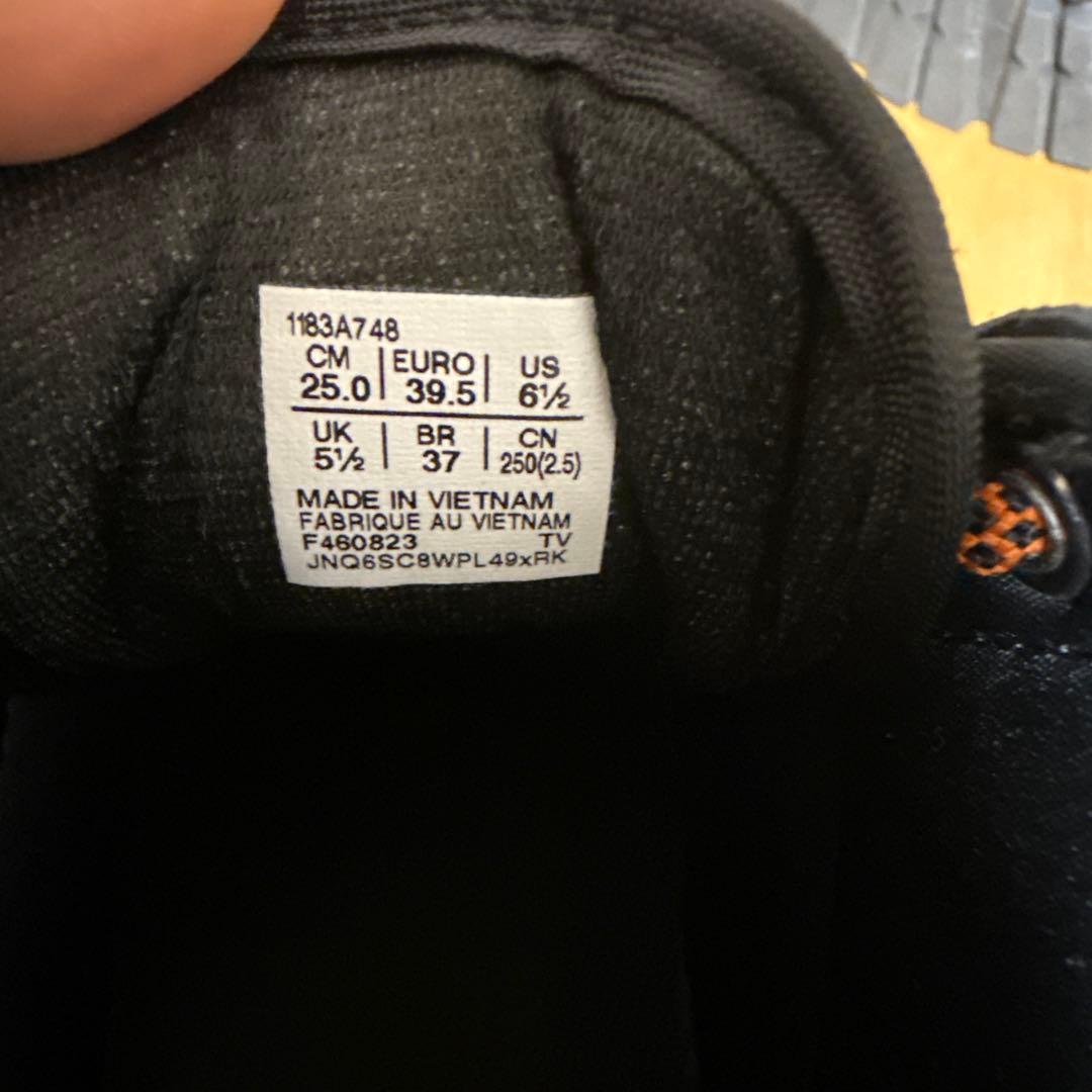 オニツカタイガー25センチ美品