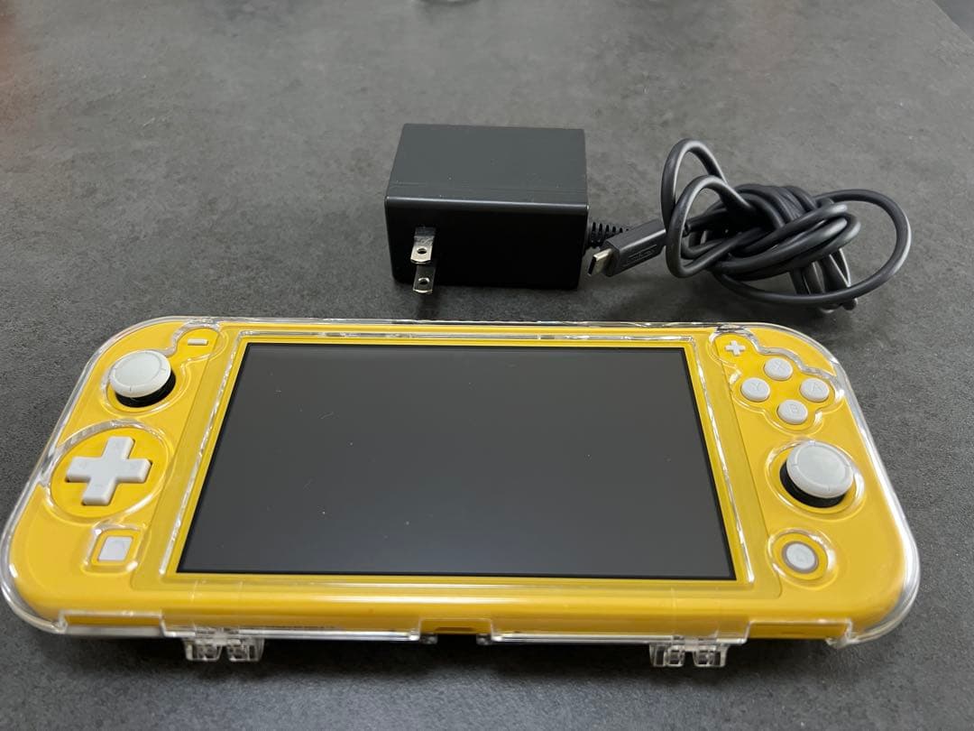 ひ*な様 Nintendo Switch Lite イエロー 充電器・カバー・ソ