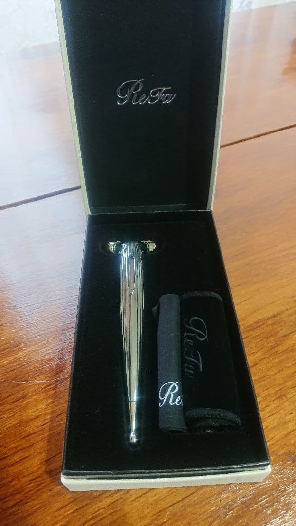 Ri Fa 美顔ローラー 専用ポーチ付き