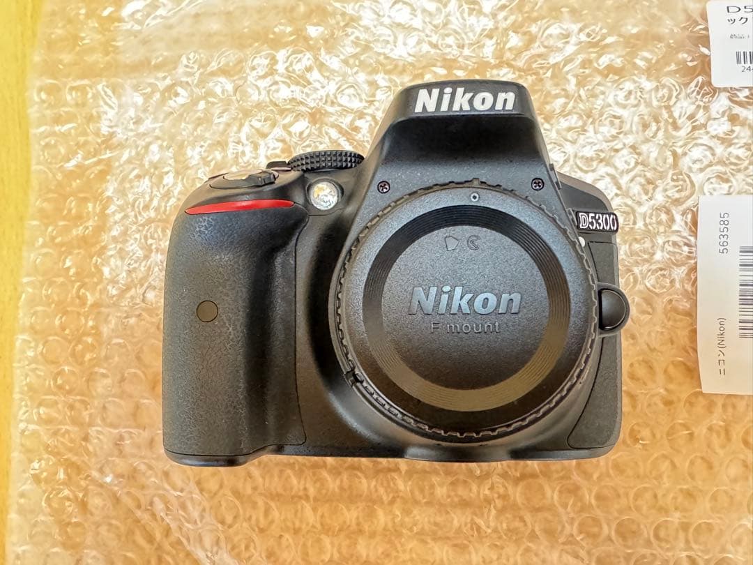 値下げしました。写真追加しました。Nikon D5300 デジタル一眼レフカメラ