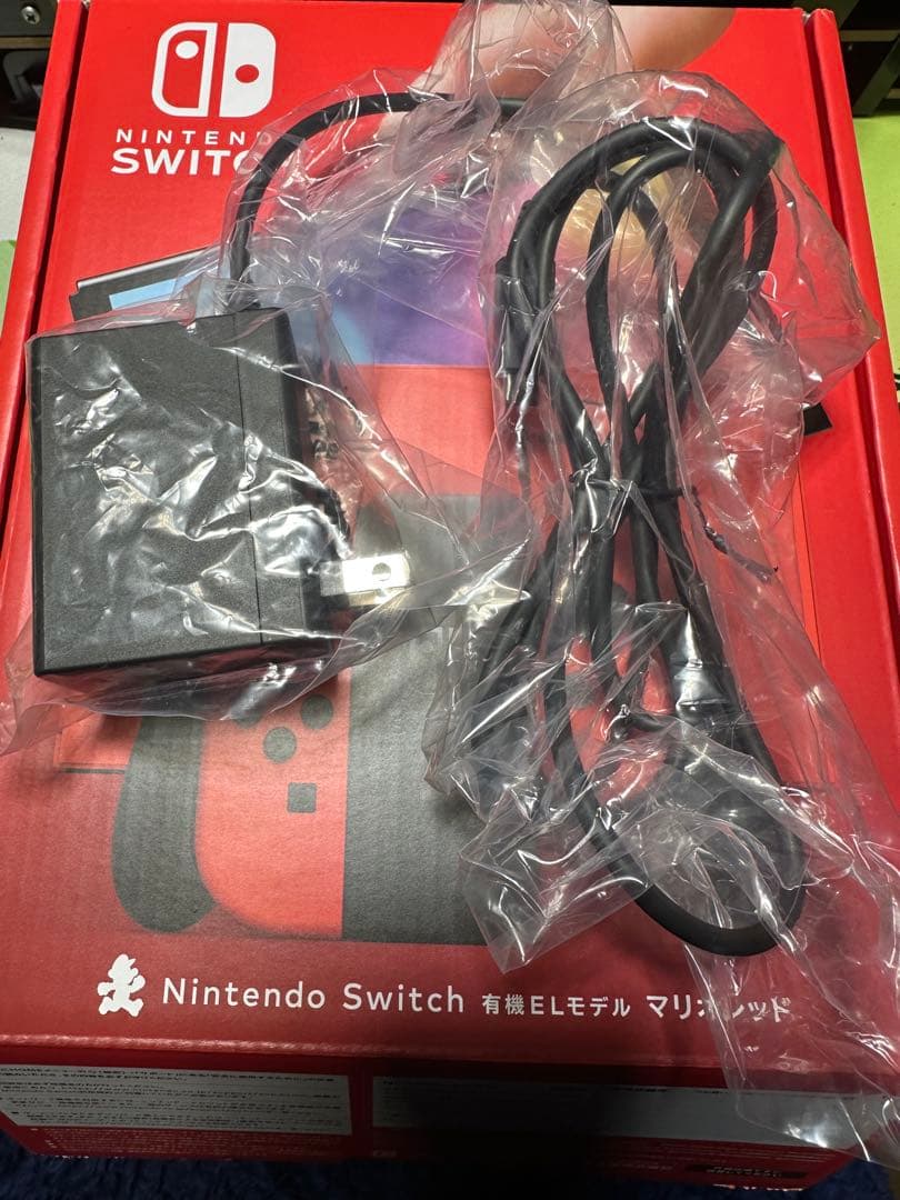 Nintendo Switch 有機ELモデル マリオレッド　SDカード付き