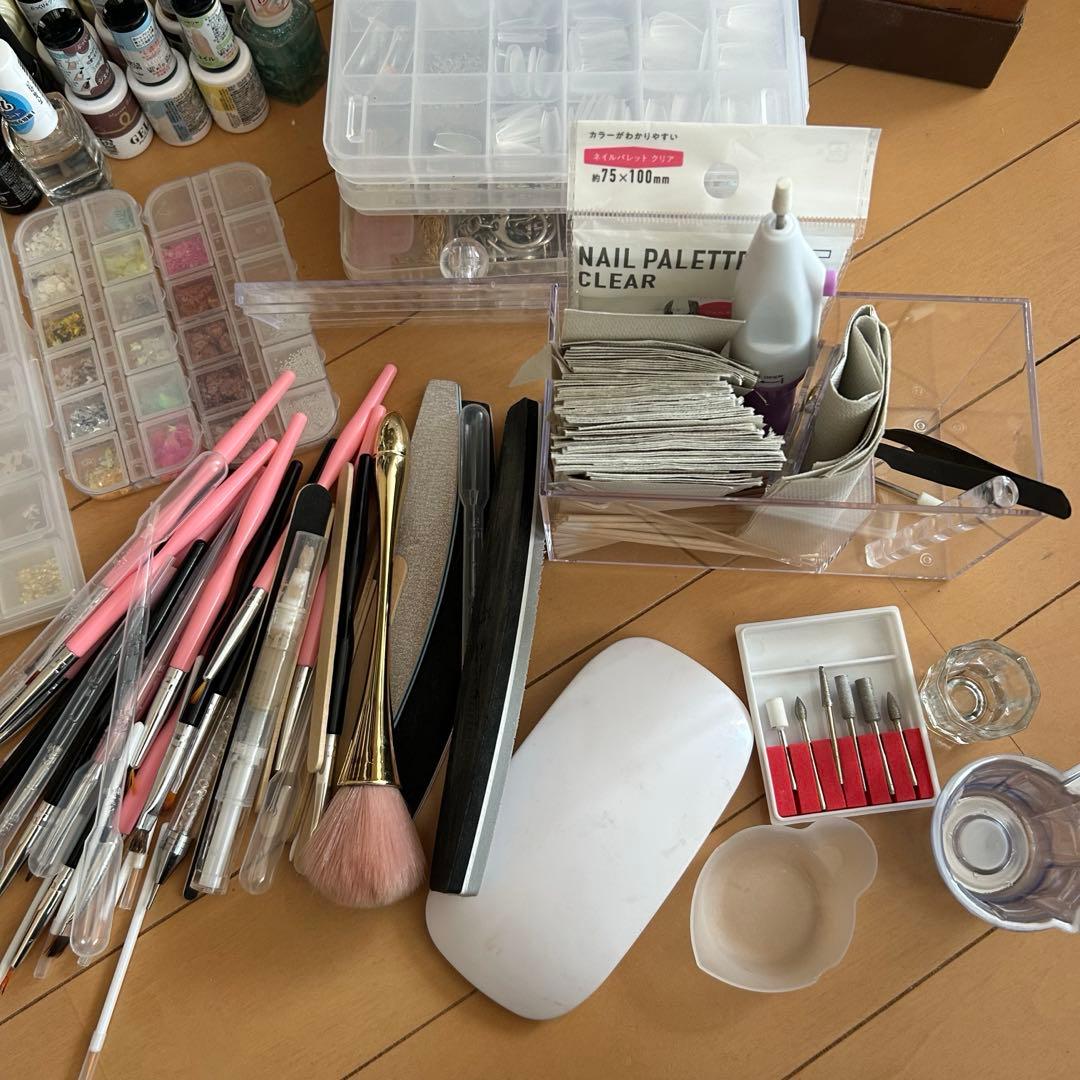 ジェルネイル セット 100色以上 マシン・集塵機・ライト・収納付　ネイルパーツ