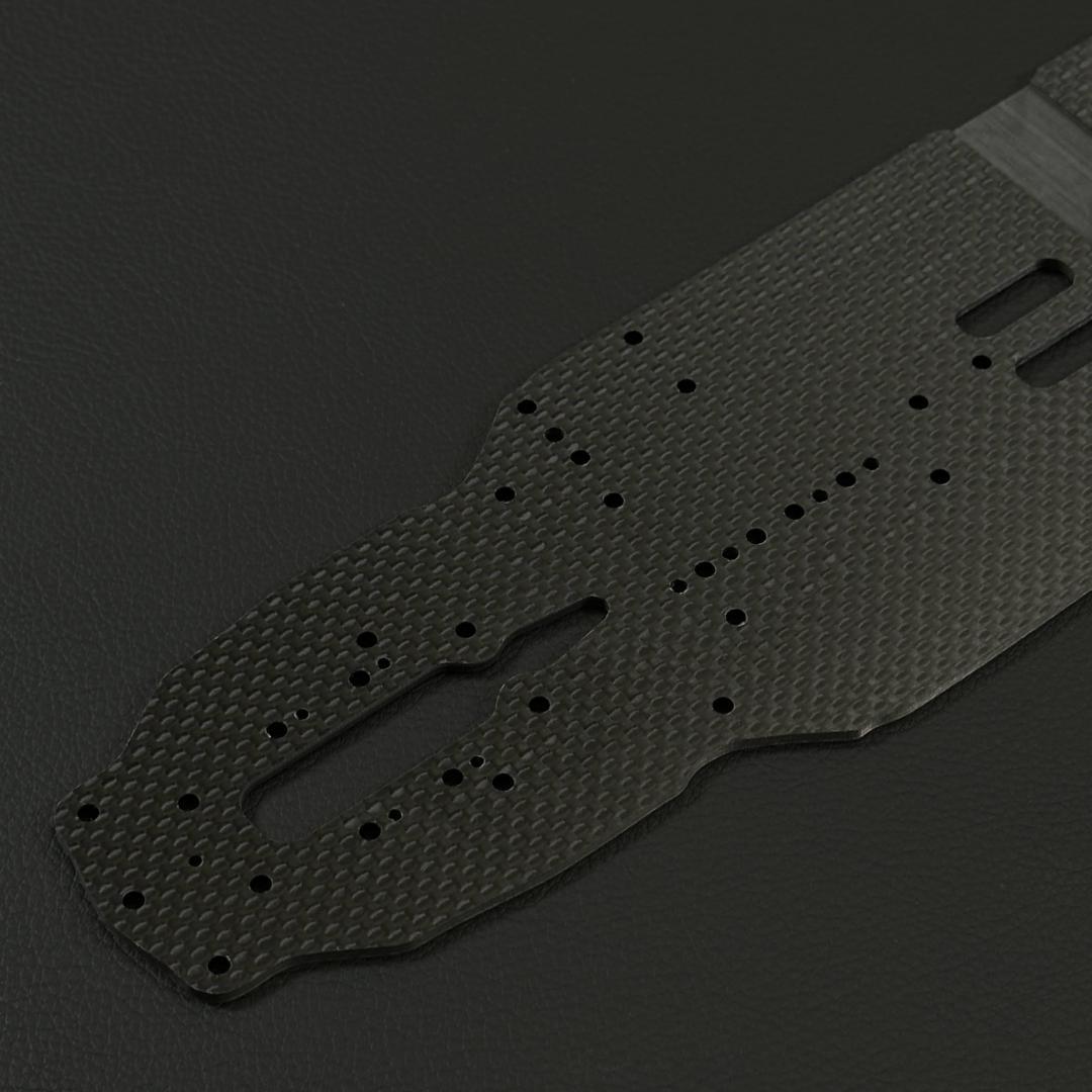 特注品 XRAY X4 2024 2025 専用設計 2.2mm 厚 m2126