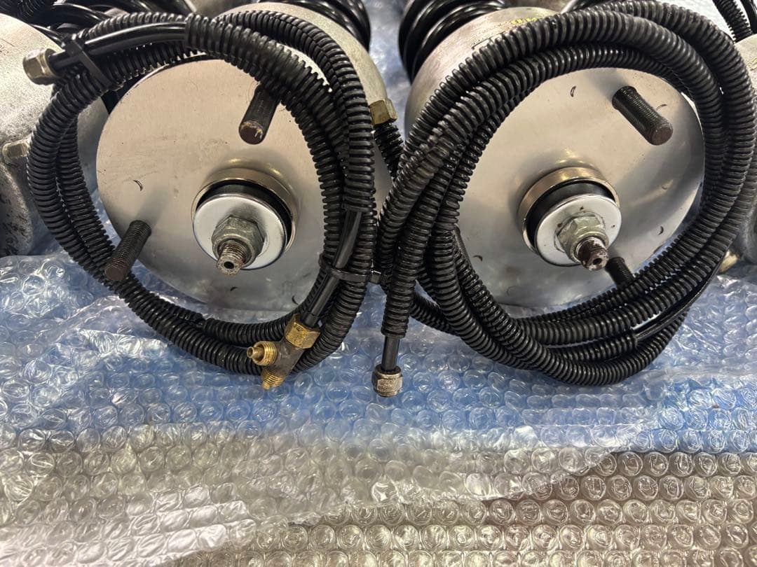 ボルドワールド ROBERUTA PARFUME エアサスペンション　車高調