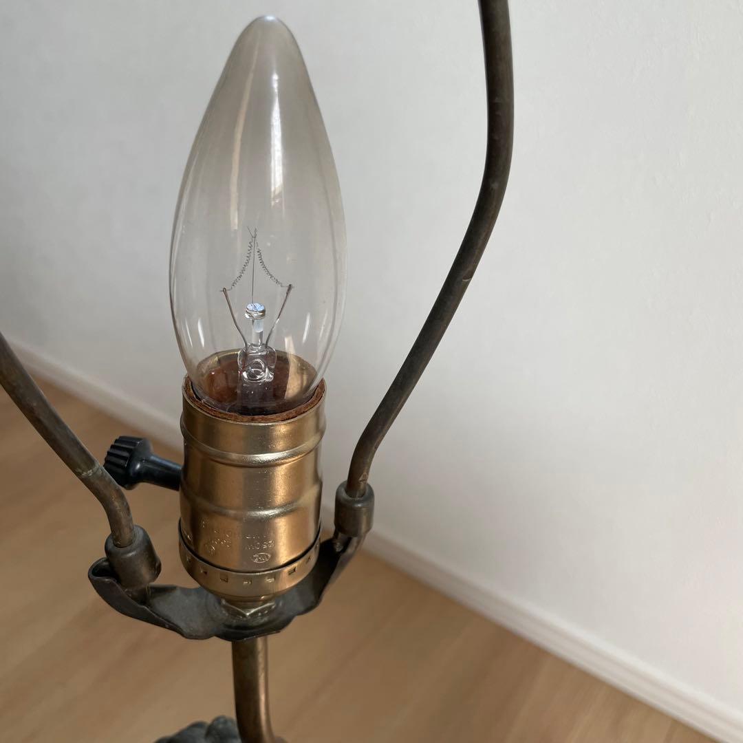 芸術美！　アンティーク スタンドランプ ステンドグラス シェード　ブロンズ像