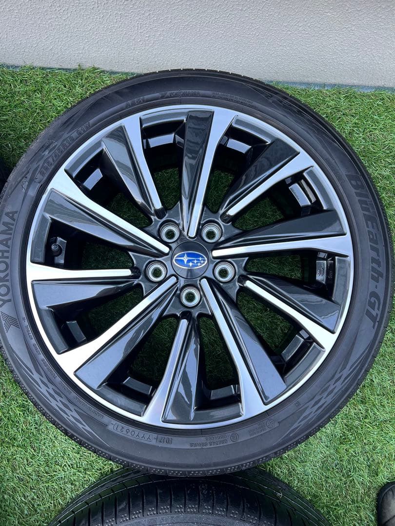「りょうさん専用」スバル レヴォーグ　STI 18インチ ホイールセット