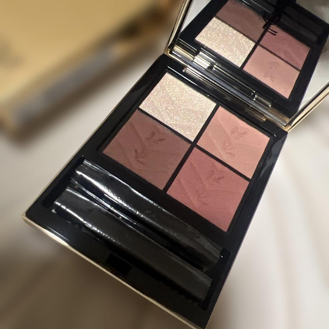 YSL クチュールミニクラッチ 200 アイシャドウ