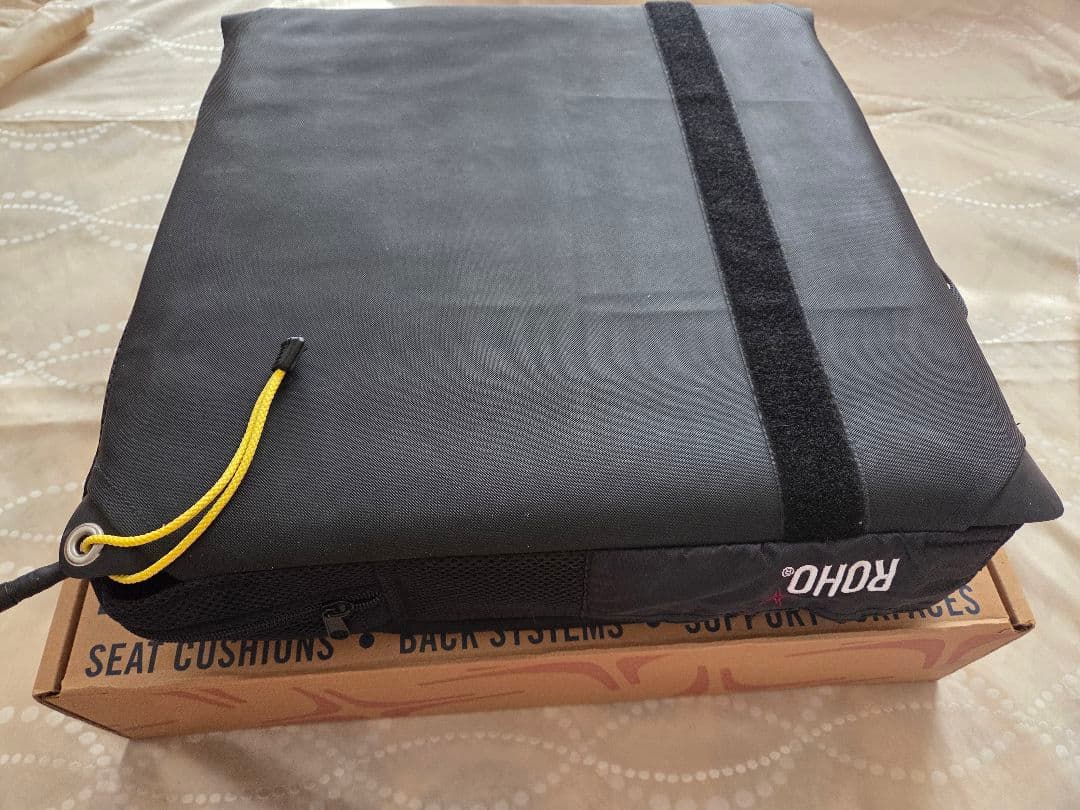 ROHO 椅子用クッション 黒
